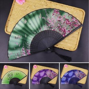 Hedvábný Čínský vějíř: Květy s motýly - Duhově Sytě Zelený Made in Japan