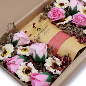 Dárkové balení Mýdlových květů a Aromaterapeutické koupelové Soli - Nachlazení a Chřipka AWM, Ltd, S3 8AL