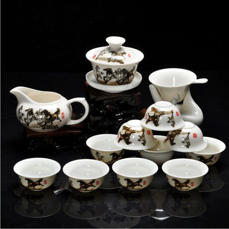 14-ti dílná čajová souprava Kung Fu porcelánová - s motivem čínských koní a krajiny VINRITO