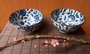 Japonská porcelánová miska Koimari Botan 15 cm