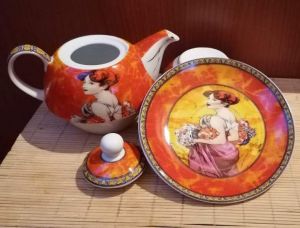 Čajník s šálkem a podšálkem porcelánový - Alfons Mucha LÉTO 480+250 ml Made in France