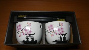 Japonská souprava Soba misek s hůlkami- porcelán - Květy Sakury v Dárkové krabici
