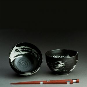 Japonská souprava Soba misek s hůlkami- porcelán - Black and White Brush stroke v Dárkové krabici Made in Japan