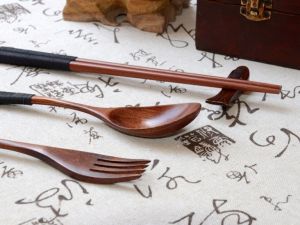 Sada příborů - Tradiční dřevěné hůlky s vidličkou a lžící s ručním vázáním tmavým (XL) s možností látkového pouzdra Made in Japan