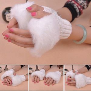 Bezprsté pletené rukavice s kožíškem - Bílé Fashionstyle